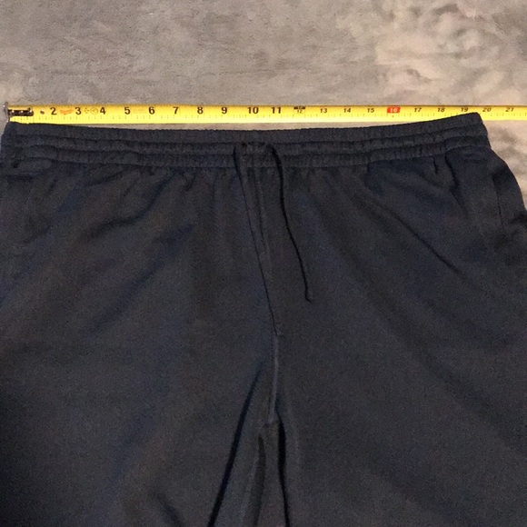 Nike SB Dri Fit Shorts - Picture 8 of 10